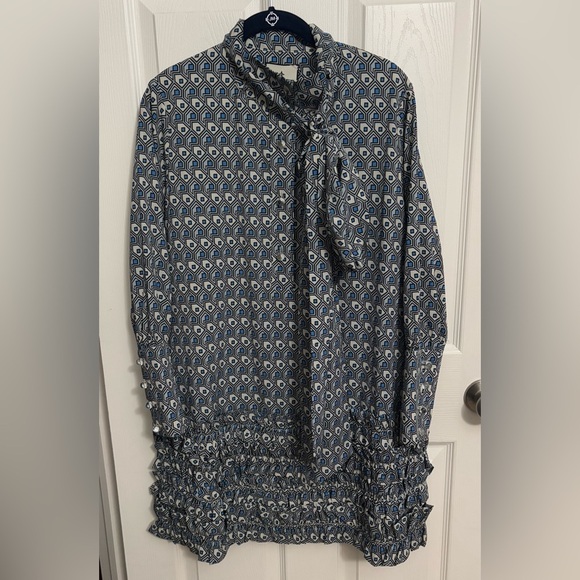 NEW Tuckernuck | Celia Mini Dress with‎ Bow Ruffles Geometric Blue Sz M - Picture 2 of 12